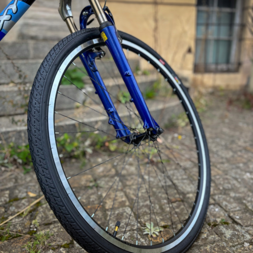 Opona rowerowa 28 " TRC do roweru 28x1.75 47-622 WKŁADKA ANTYPRZEBICIOWA