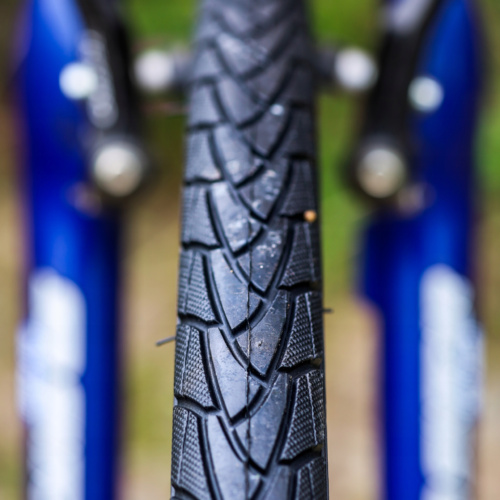 Opona rowerowa + dętka ZESTAW 28" TRC 700x35C 37-622 ANTYPRZEBICIE